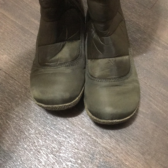 “Rocket dog” Green size 10 Womens, 12” Tall Nylon Winter Boots, Fleece Lined - Picture 4 of 8